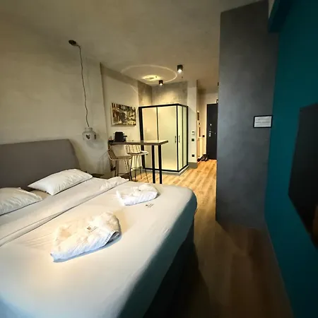 Urban Living 2 *