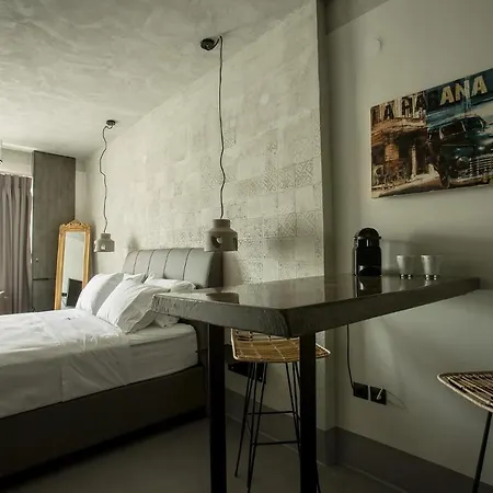 Urban Living 2 Apartment